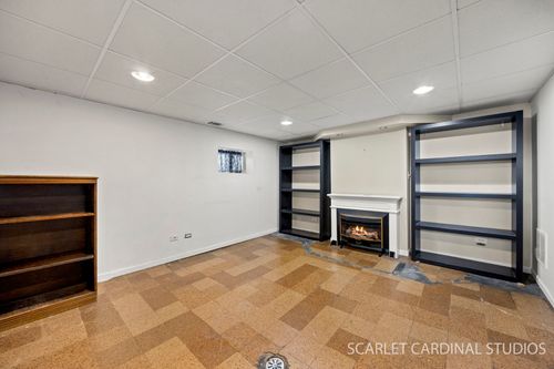 402 S Michigan Ave, Villa Park, IL, 60181-2813 | Card Image