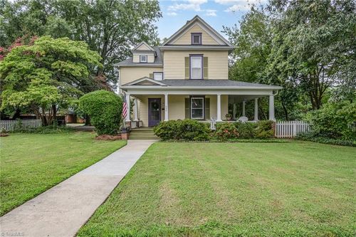 808 Northridge St, Greensboro, NC, 27403-2111 | Card Image