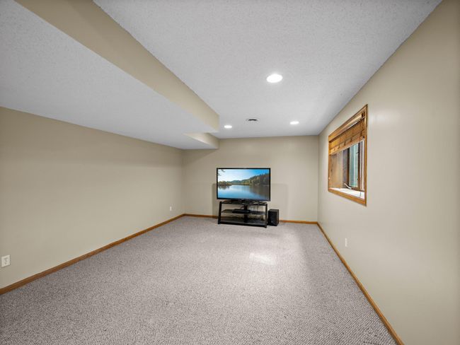 Lower Level Family Room | Image 40