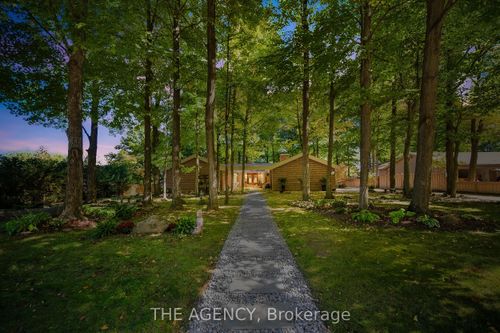 23 Cedarwood Cres, Nobleton, ON, L0G1N0 | Card Image