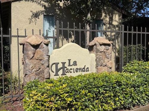 252-5145 E Lane Ave, Fresno, CA, 93727-4881 | Card Image