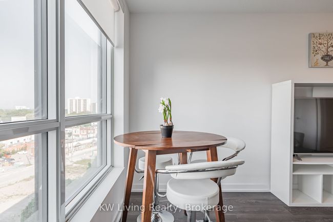 805 - 8 Trent Ave, Condo with 2 bedrooms, 1 bathrooms and 1 parking in Toronto ON | Image 16