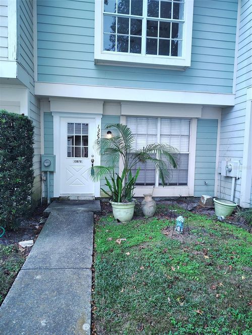 13870 Stone Mill Way, TAMPA, FL, 33613-4151 | Card Image