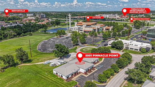 5501 W Pinnacle Pointe Dr, Rogers, AR, 72758-8131 | Card Image