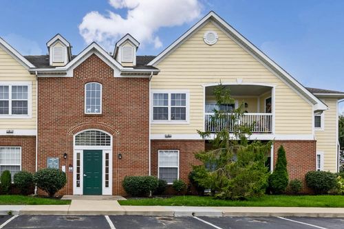 7704 Essex Gate Dr S, Dublin, OH, 43016-7276 | Card Image