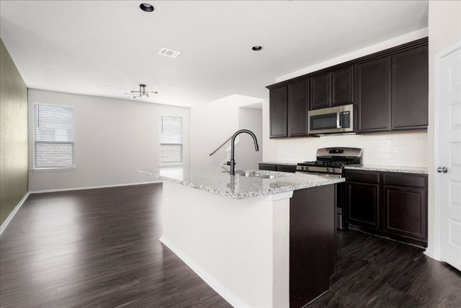 UNIT-100 - 2800 Joe Dimaggio Blvd, Condo with 5 bedrooms, 3 bathrooms and 4 parking in Round Rock TX | Image 12