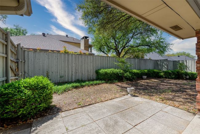 4045 Morman Ln, House other with 2 bedrooms, 3 bathrooms and null parking in Addison TX | Image 32