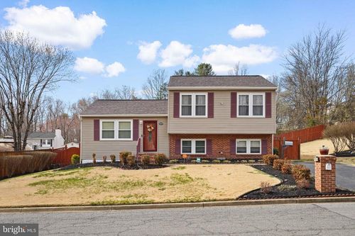 5210 Vienna Dr, Clinton, MD, 20735-2459 | Card Image