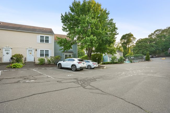 UNIT-26-9 - 55 Mill Plain Rd, Condo with 1 bedrooms, 1 bathrooms and 1 parking in Danbury CT | Image 27