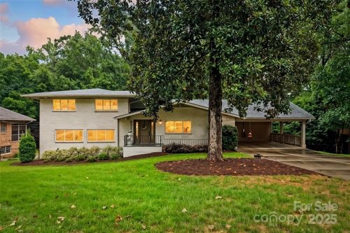 6527 Burlwood Rd, Charlotte, NC, 28211-5605 | Card Image