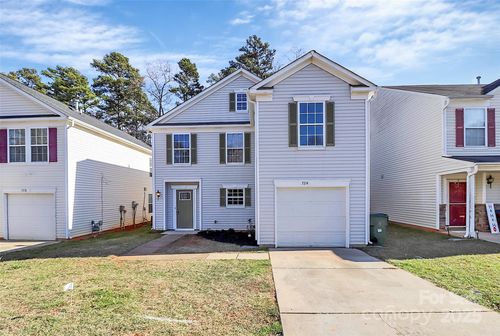 7214 Fox Point Dr, Charlotte, NC, 28269-2295 | Card Image