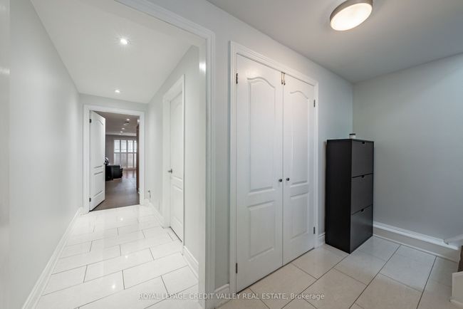 8 Petunias Rd, House attached with 4 bedrooms, 2 bathrooms and 3 parking in Brampton ON | Image 24