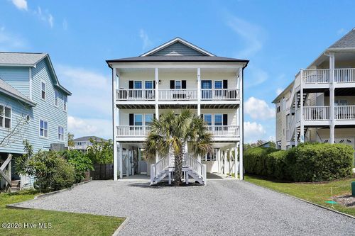 33 Sandy Ln, Surf City, NC, 28445-6877 | Card Image