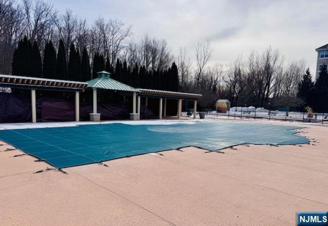 10108 Warrens Way, Townhouse with 2 bedrooms, 2 bathrooms and null parking in Wanaque NJ | Image 37