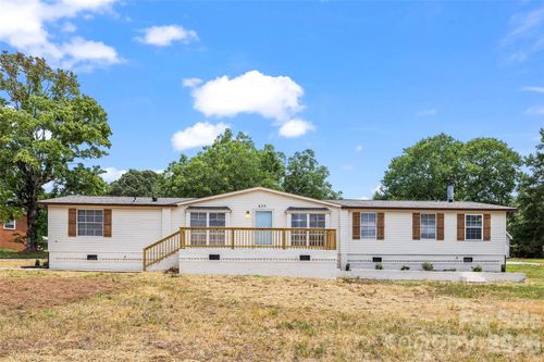 625 Lakeview Road, Salisbury, NC, 28147 | Card Image