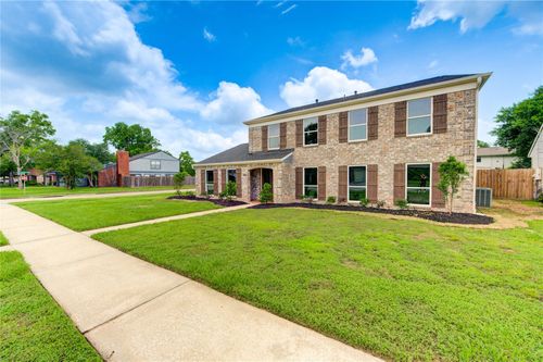 15203 Mcconn St, Webster, TX, 77598-2018 | Card Image