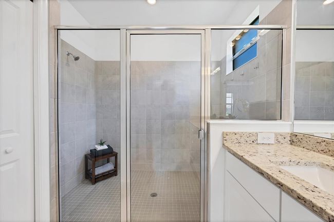 15344 Serene Shores Loop, House other with 4 bedrooms, 2 bathrooms and null parking in Bradenton FL | Image 17