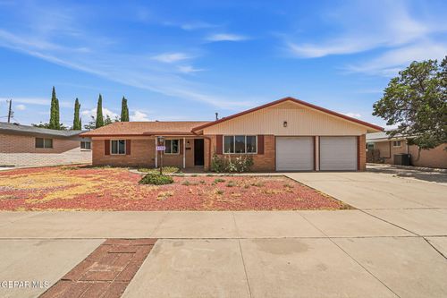 8700 Cielo Vista Dr, El Paso, TX, 79925-2634 | Card Image
