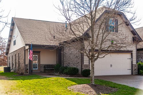 110 Trenton Ln, Hendersonville, TN, 37075-1402 | Card Image