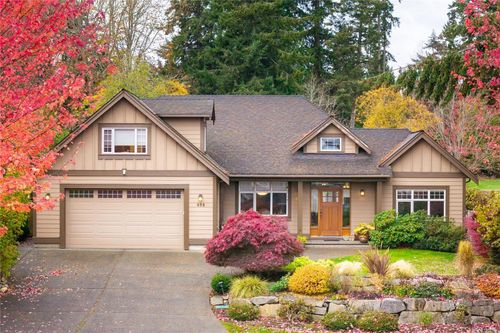 658 Meadow Dr, Qualicum Beach, BC, V9K2T2 | Card Image