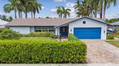 393 Prather Drive, House other with 4 bedrooms, 3 bathrooms and null parking in Fort Myers FL | Image 1