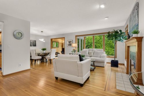 14463 Stewart Ln, Minnetonka, MN, 55345-5835 | Card Image
