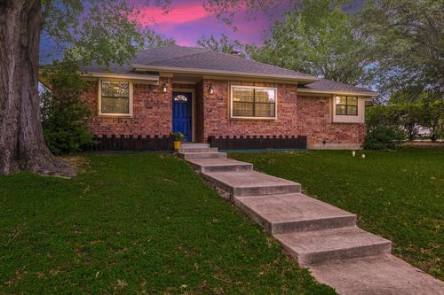 2405 Castle St, Irving, TX, 75038-5803 | Card Image