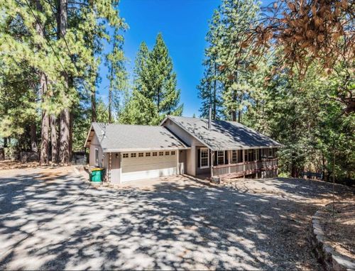 6390 Red Robin Road, Placerville, CA, 95667 | Card Image