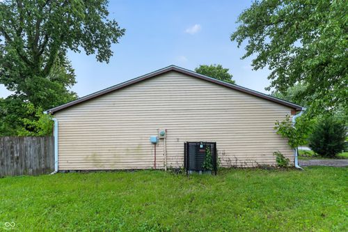 3245 Eastbrooke Cir, Indianapolis, IN, 46235-2412 | Card Image