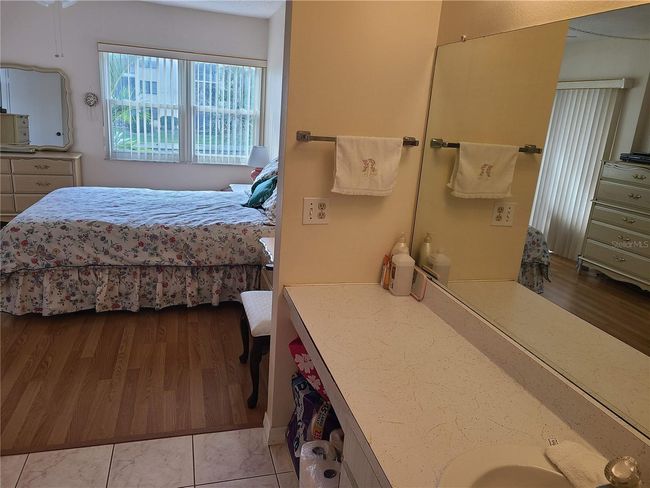 APT-6214 - 14130 Rosemary Ln, Condo with 2 bedrooms, 2 bathrooms and null parking in LARGO FL | Image 23