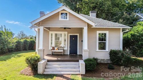 605 Oakland Ave, Charlotte, NC, 28204-2133 | Card Image