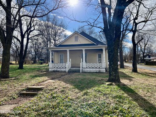 203 W High St, Alba, MO, 64830-1033 | Card Image