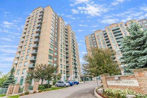 1011-11 Oneida Cres, Richmond Hill, ON, L4B0A1 | Card Image