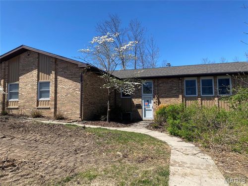 654 Holmes Ln, Rolla, MO, 65401-3477 | Card Image