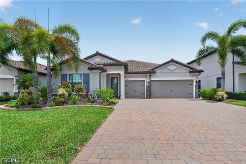17624 Kinzie Ln, Estero, FL, 33928-6571 | Card Image