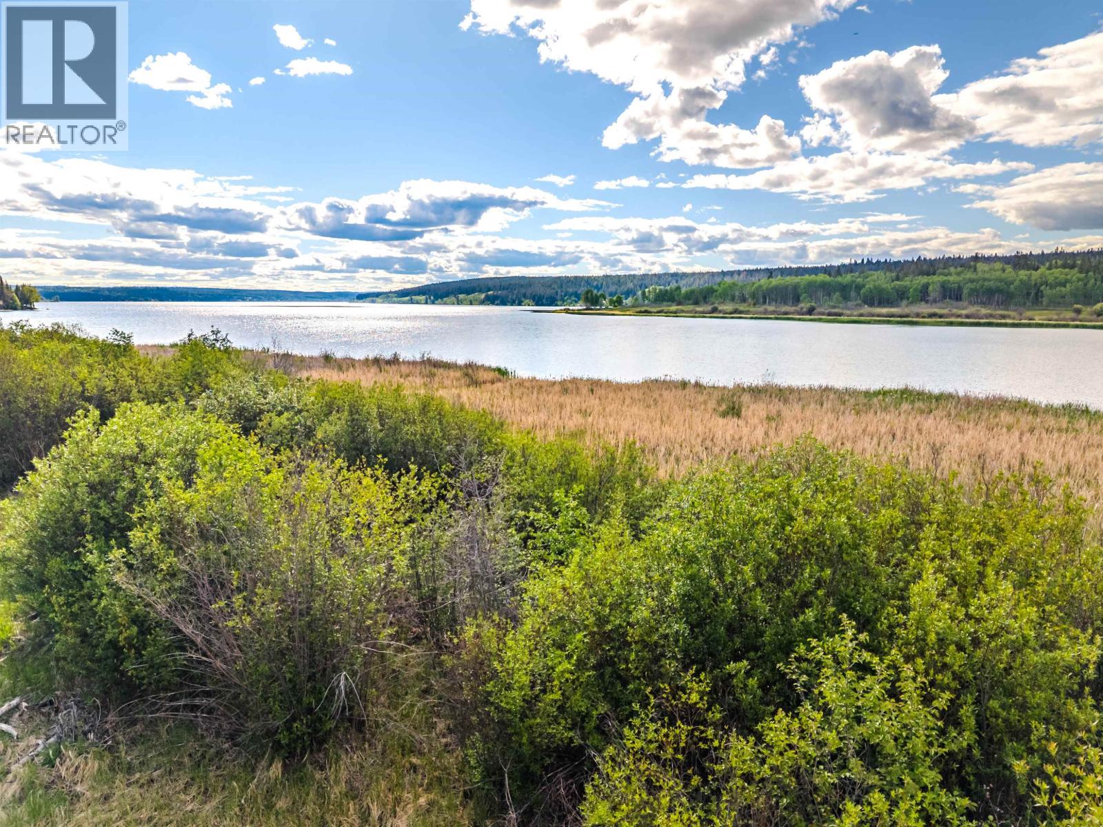 Land in Horse Lake 3