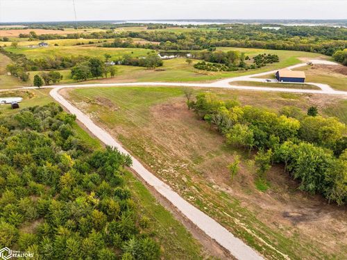 156 Refuge Rd, Melrose, IA, 52569-8654 | Card Image