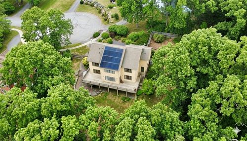 221 Kings Ridge Rd, South Kingstown, RI, 02879-2401 | Card Image