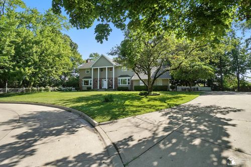 1060 Hollywood Dr, Monroe, MI, 48162-3046 | Card Image