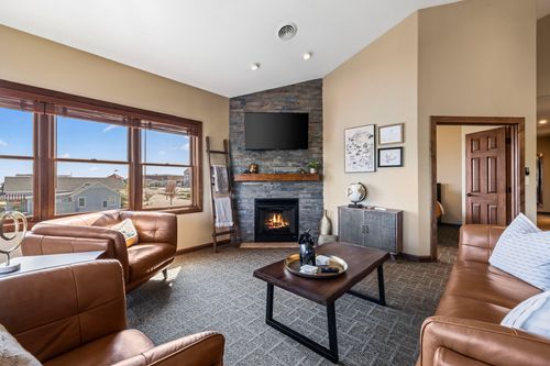 514 S Pier Dr, Sheboygan, WI, 53081-4901 | Card Image