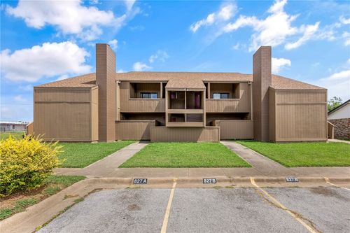 831-825 S 23rd St, Rogers, AR, 72758-4046 | Card Image