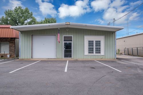 a-1409 Buffalo Rd, Lawrenceburg, TN, 38464-2066 | Card Image