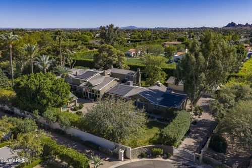 4413 N Camino Allenada, Phoenix, AZ, 85018-3240 | Card Image