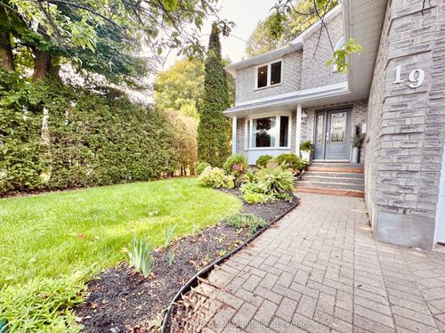 19 Robinhood Crt, North Bay, ON, P1C1L3 | Card Image