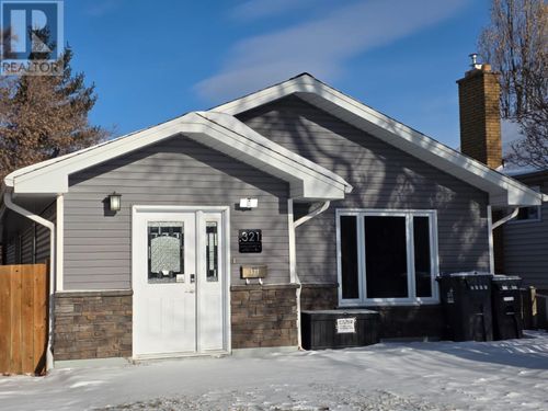 321 Amelia St W, Thunder Bay, ON, P7E4A6 | Card Image