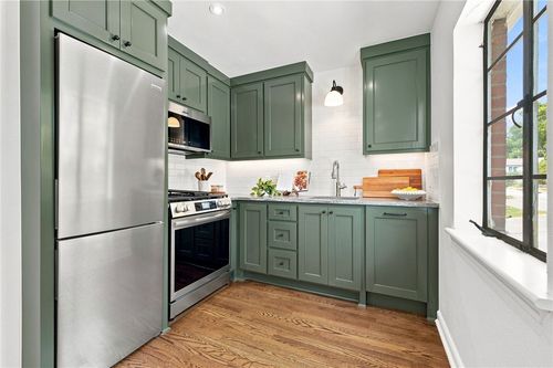 b2-15 W Prospect St, Fayetteville, AR, 72701-3456 | Card Image