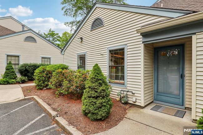 7 Eakens Ct, Condo with 2 bedrooms, 1 bathrooms and null parking in Mahwah NJ | Image 4