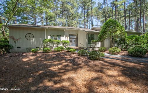 12 Whithorn Ct, Pinehurst, NC, 28374-9753 | Card Image