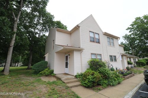 32 Pin Oak Ln, LITTLE EGG HARBOR TWP, NJ, 08087-1854 | Card Image