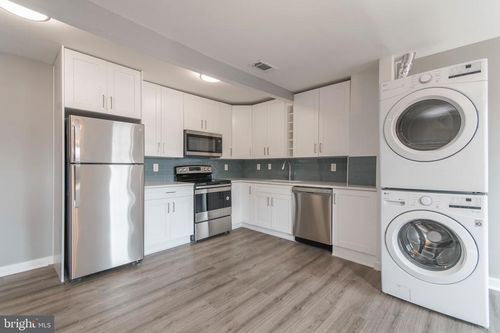 apt-3f-515 W Girard Ave, PHILADELPHIA, PA, 19123-1461 | Card Image